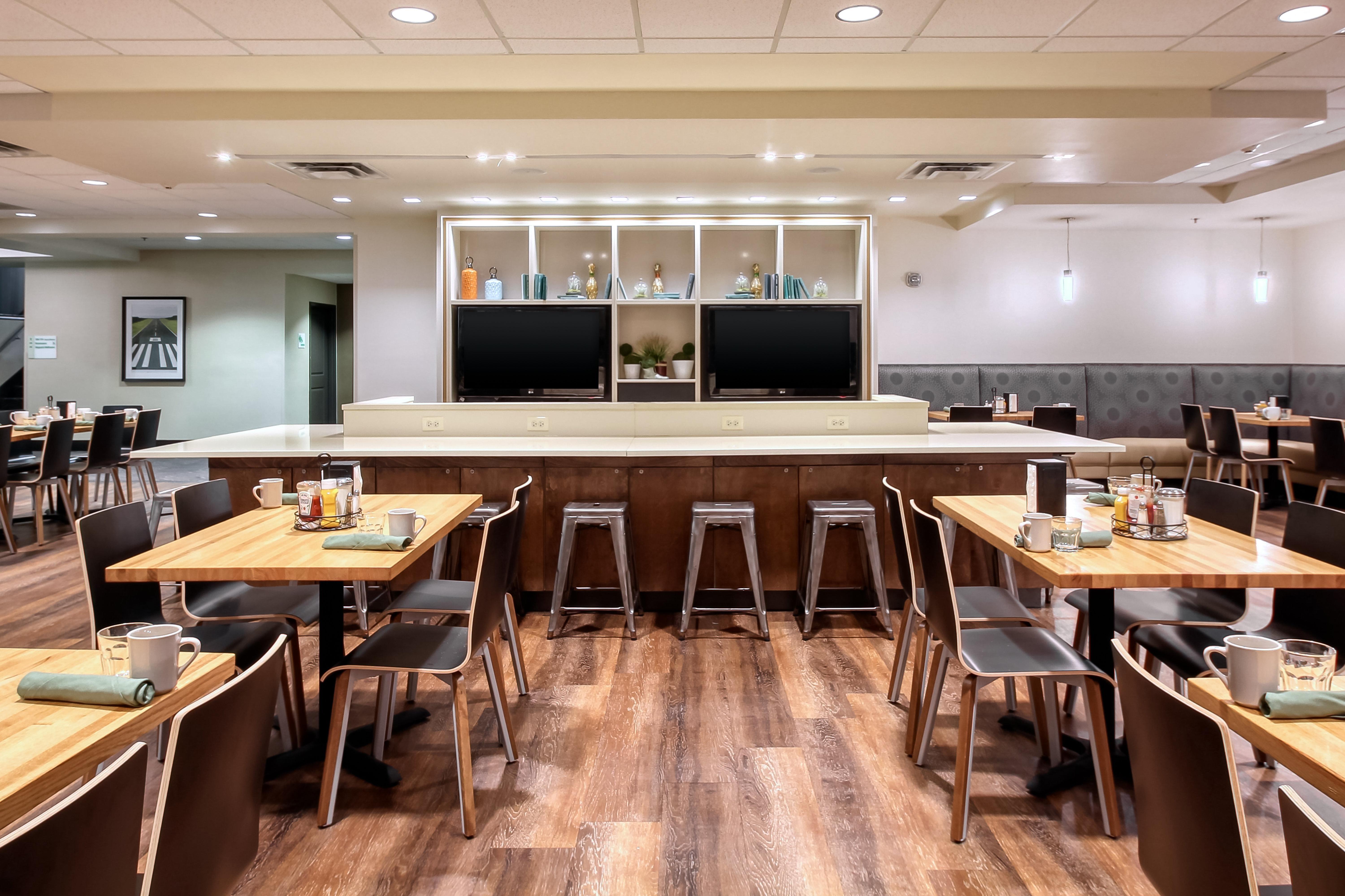Holiday Inn & Suites Atlanta Airport North By Ihg Колледж Парк Экстерьер фото