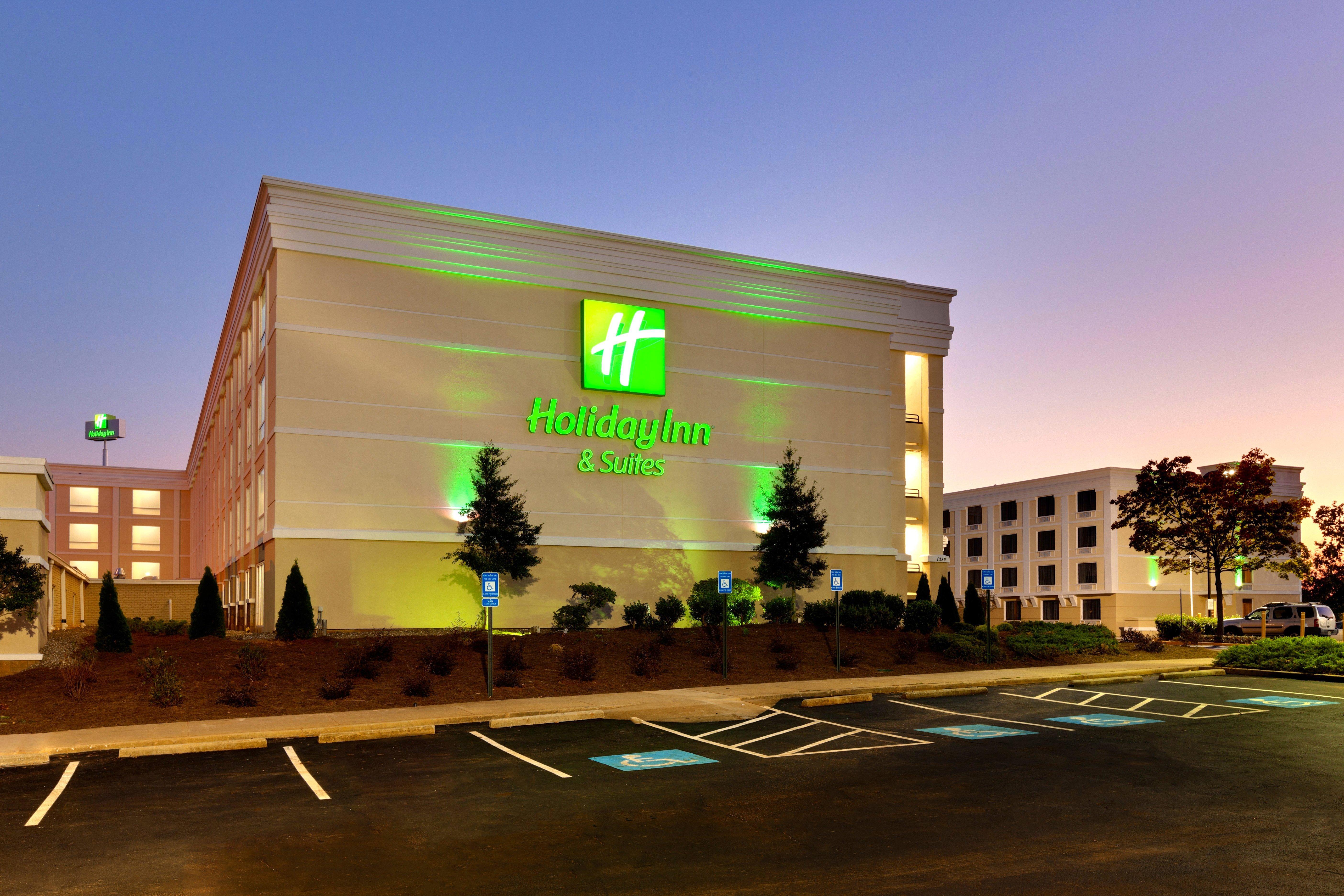 Holiday Inn & Suites Atlanta Airport North By Ihg Колледж Парк Экстерьер фото