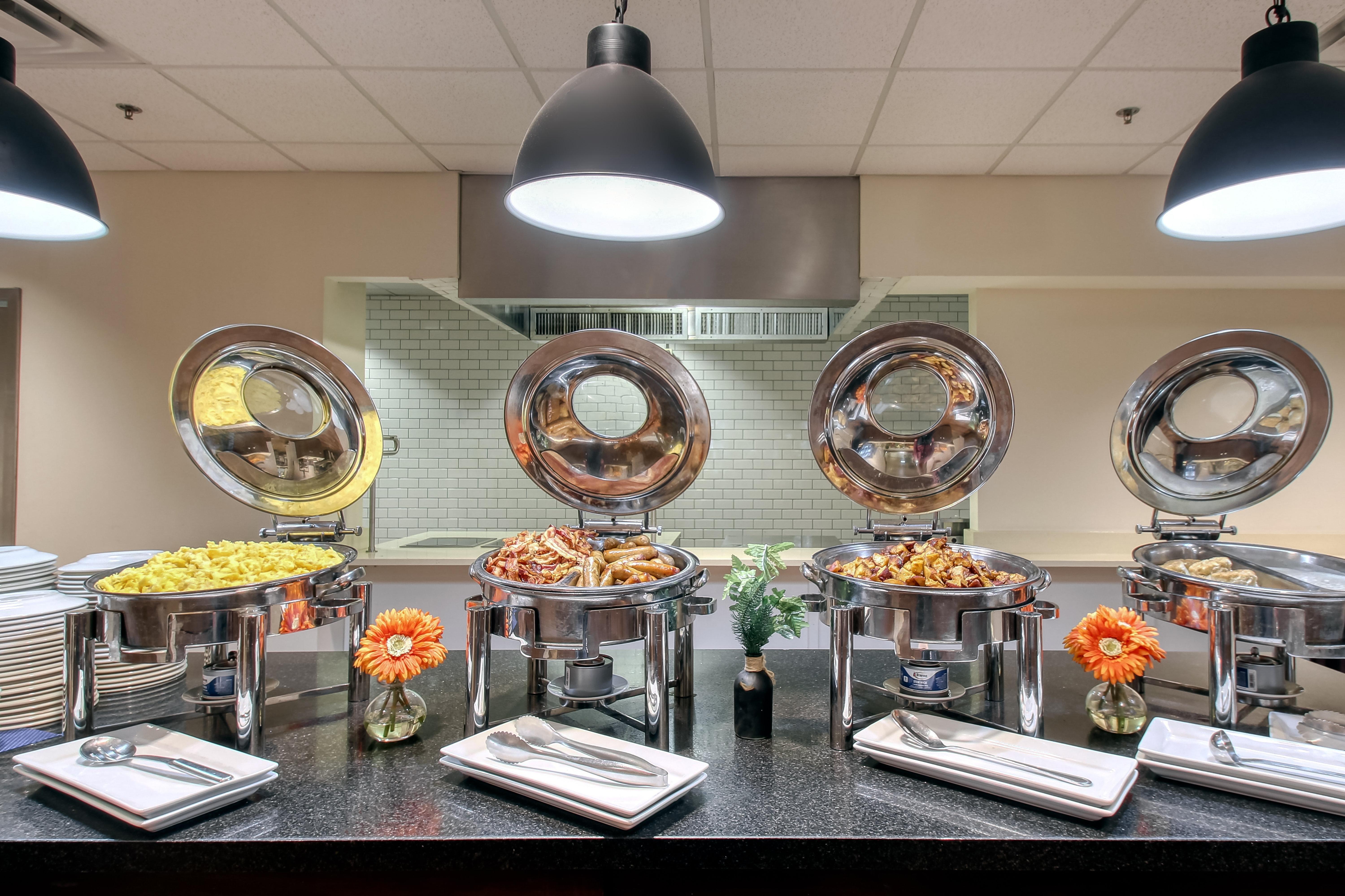 Holiday Inn & Suites Atlanta Airport North By Ihg Колледж Парк Экстерьер фото