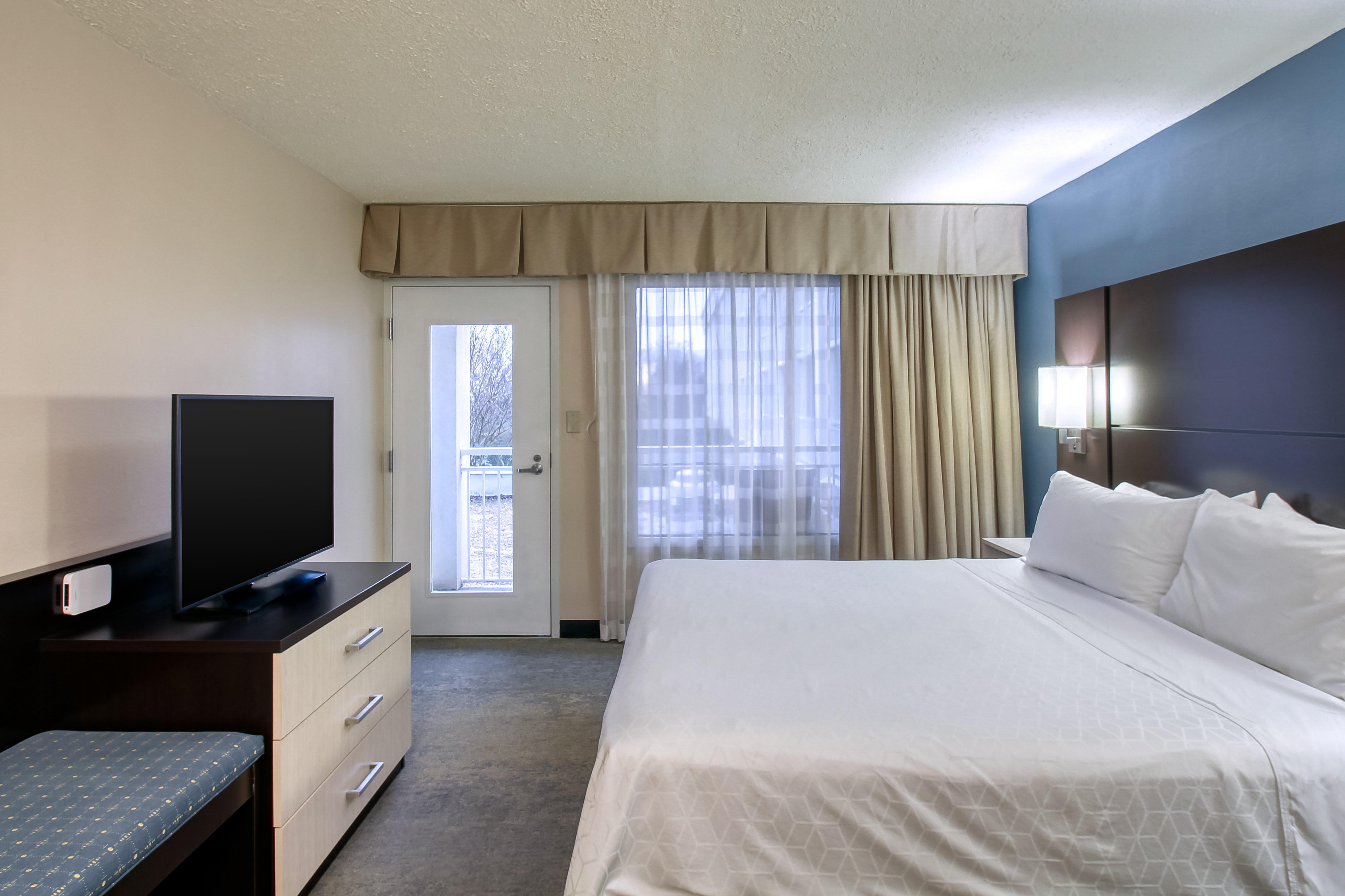 Holiday Inn & Suites Atlanta Airport North By Ihg Колледж Парк Экстерьер фото