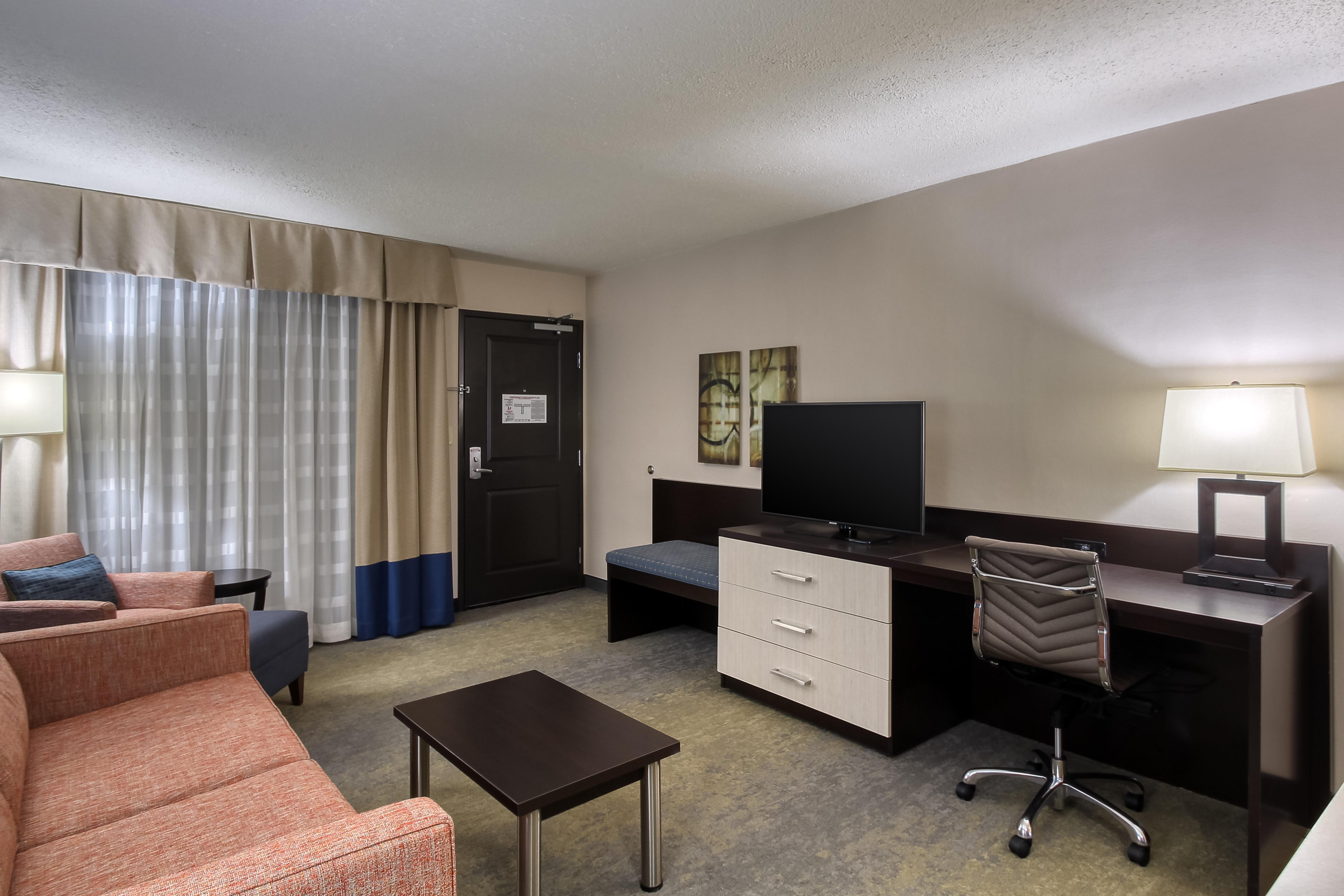 Holiday Inn & Suites Atlanta Airport North By Ihg Колледж Парк Экстерьер фото