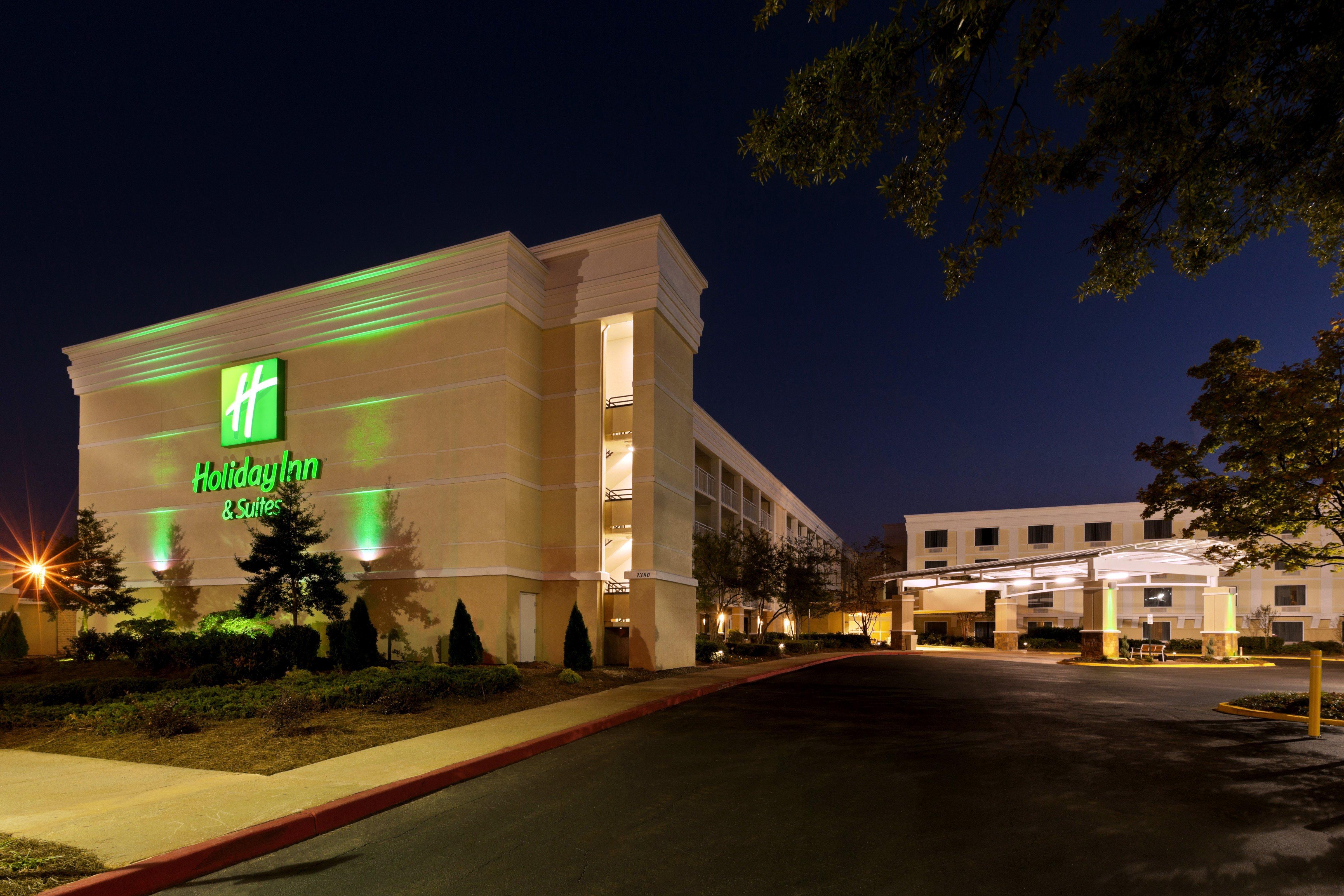 Holiday Inn & Suites Atlanta Airport North By Ihg Колледж Парк Экстерьер фото