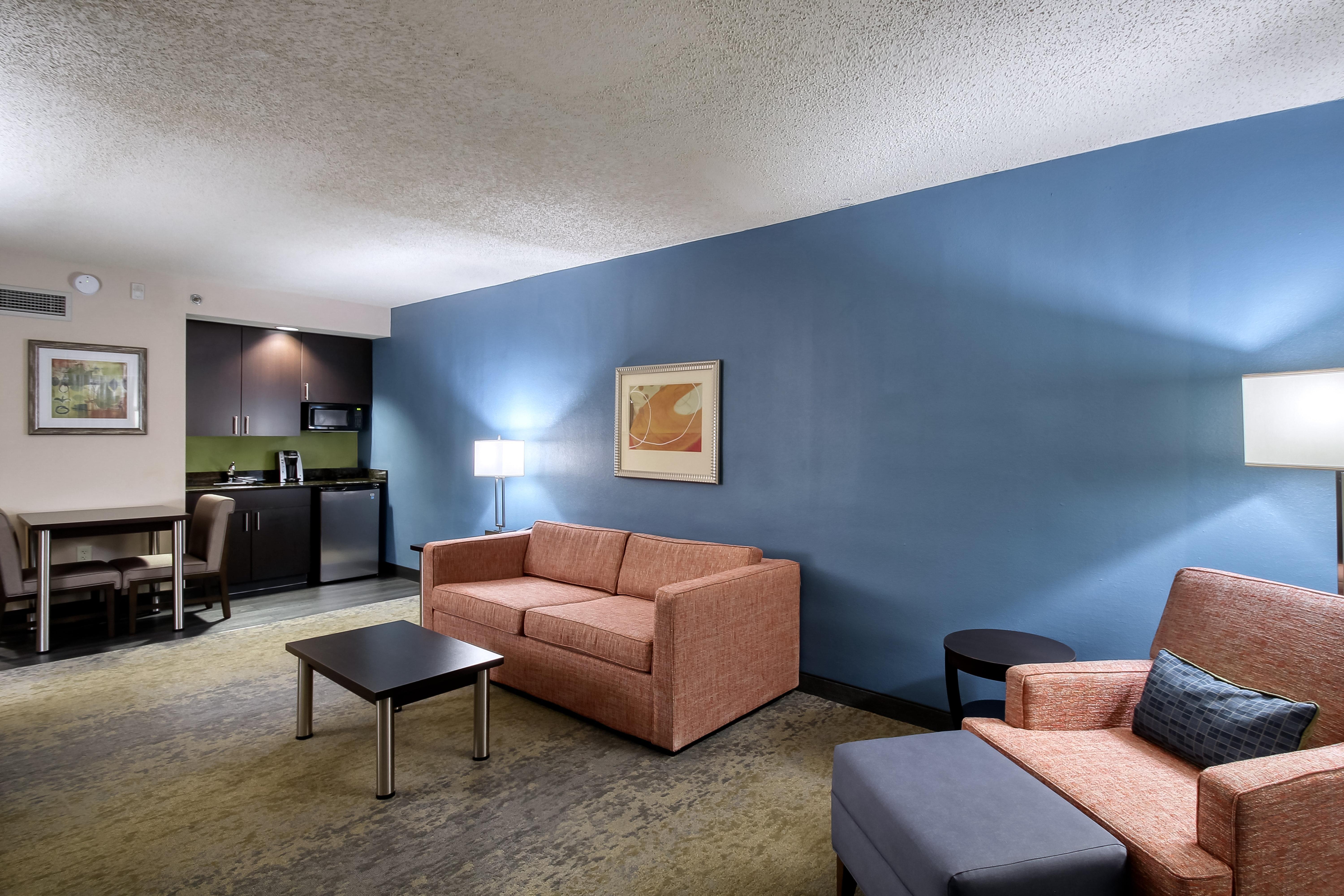 Holiday Inn & Suites Atlanta Airport North By Ihg Колледж Парк Экстерьер фото
