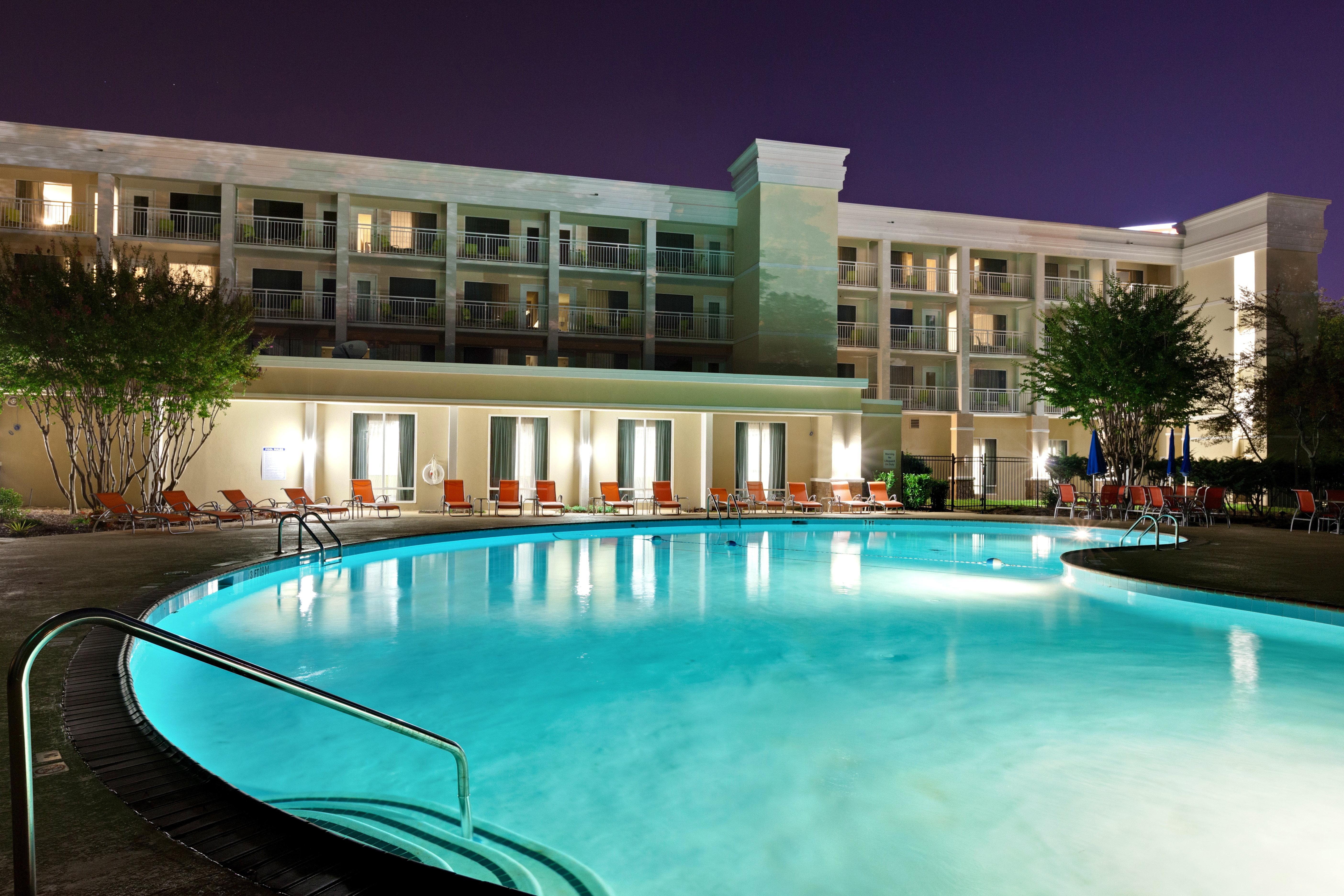 Holiday Inn & Suites Atlanta Airport North By Ihg Колледж Парк Экстерьер фото